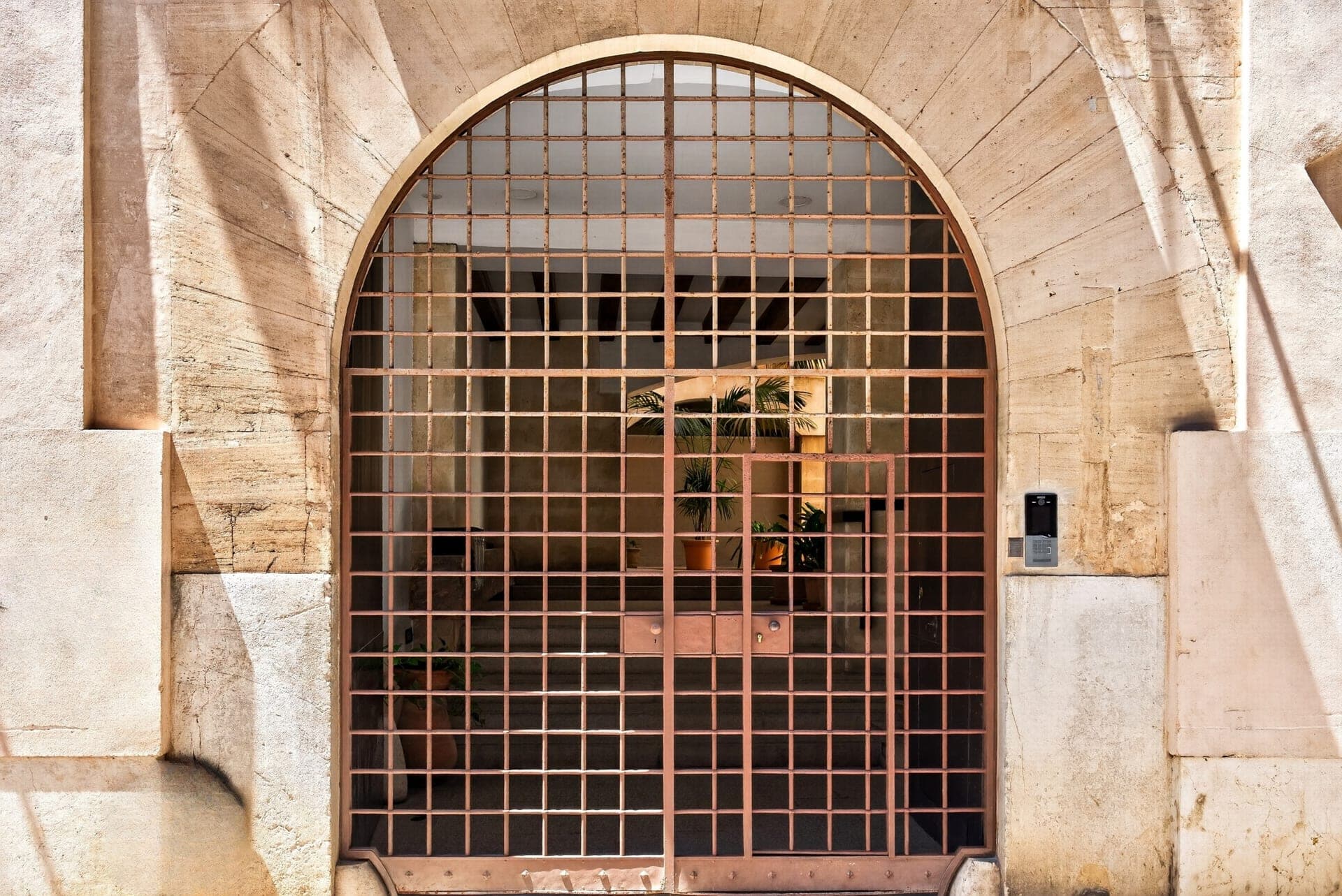 Elegant living in La Seu with parking space, 22
