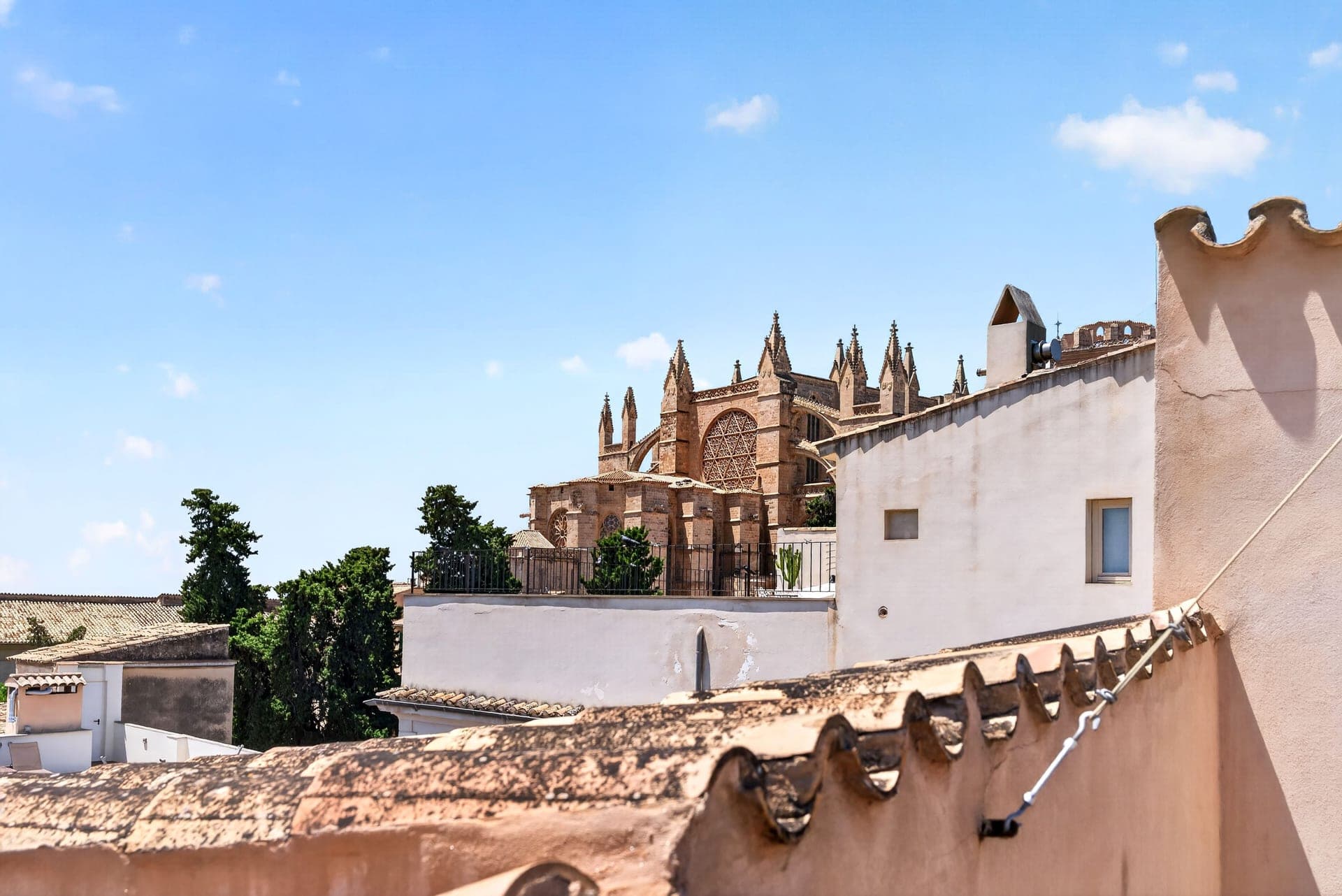 Elegant living in La Seu with parking space, 21