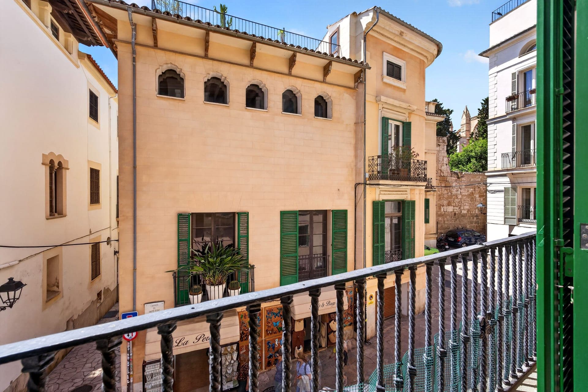 Elegant living in La Seu with parking space, 26